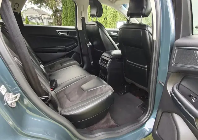 FORD Edge 2.0 TDCi Twin-Turbo 4WD Titanium