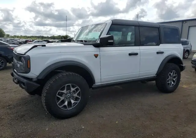 FORD Bronco 2.7 EcoBoost V6 Badlands