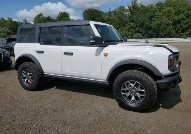 FORD Bronco 2.7 EcoBoost V6 Badlands