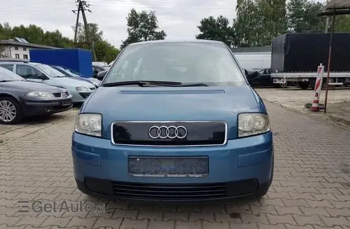 AUDI A2 