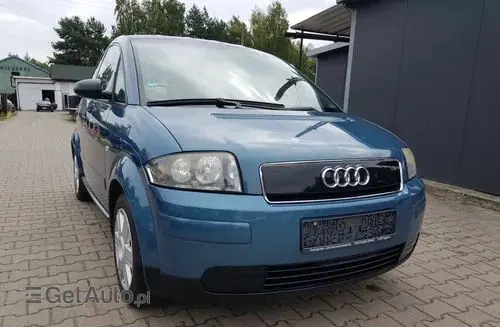 AUDI A2 