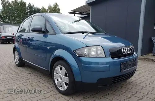 AUDI A2 