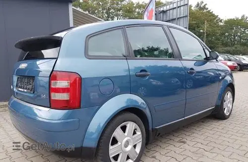 AUDI A2 