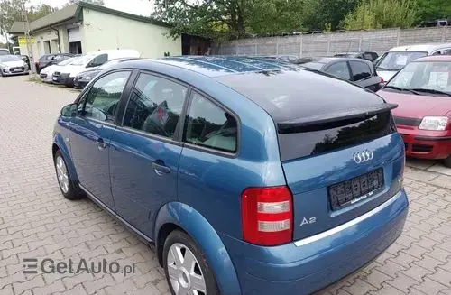 AUDI A2 