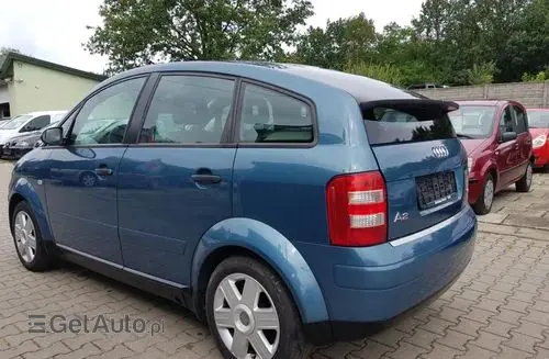 AUDI A2 