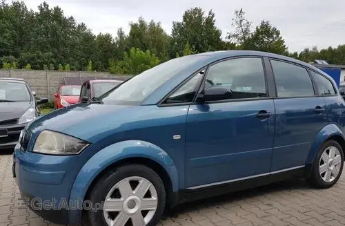 AUDI A2 