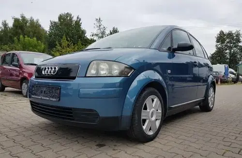 AUDI A2 