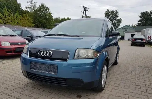 AUDI A2 