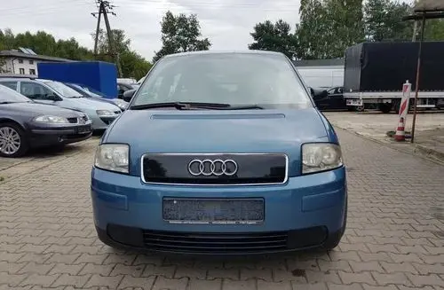 AUDI A2 