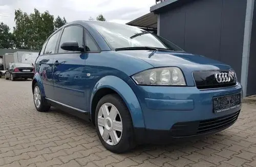 AUDI A2 