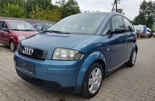 AUDI A2 