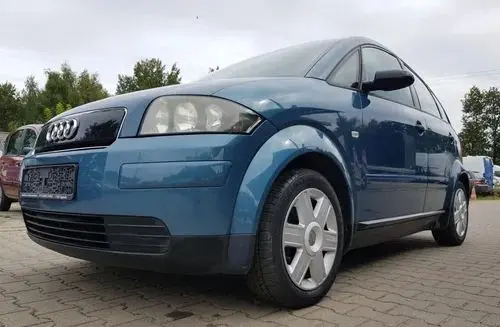 AUDI A2 