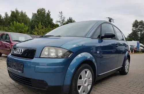 AUDI A2 
