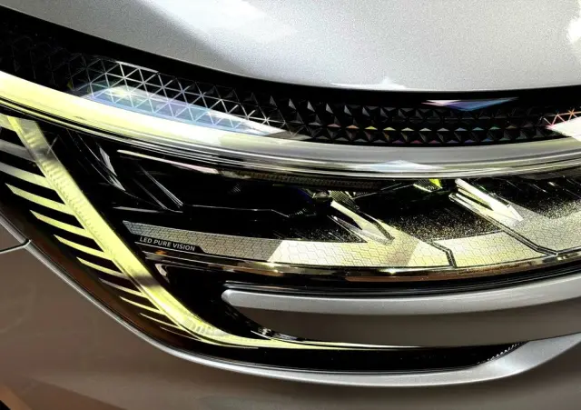 RENAULT Megane 1.3 TCe FAP Intens EDC