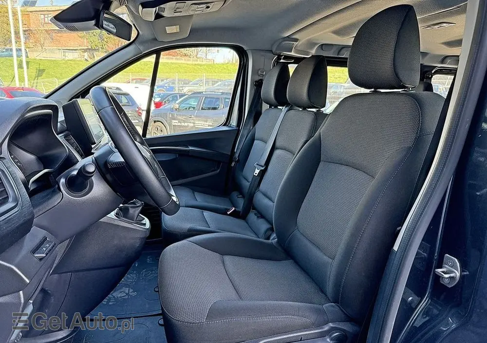RENAULT Trafic 