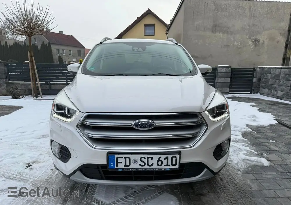 FORD Kuga 2.0 TDCi 4x2 Titanium