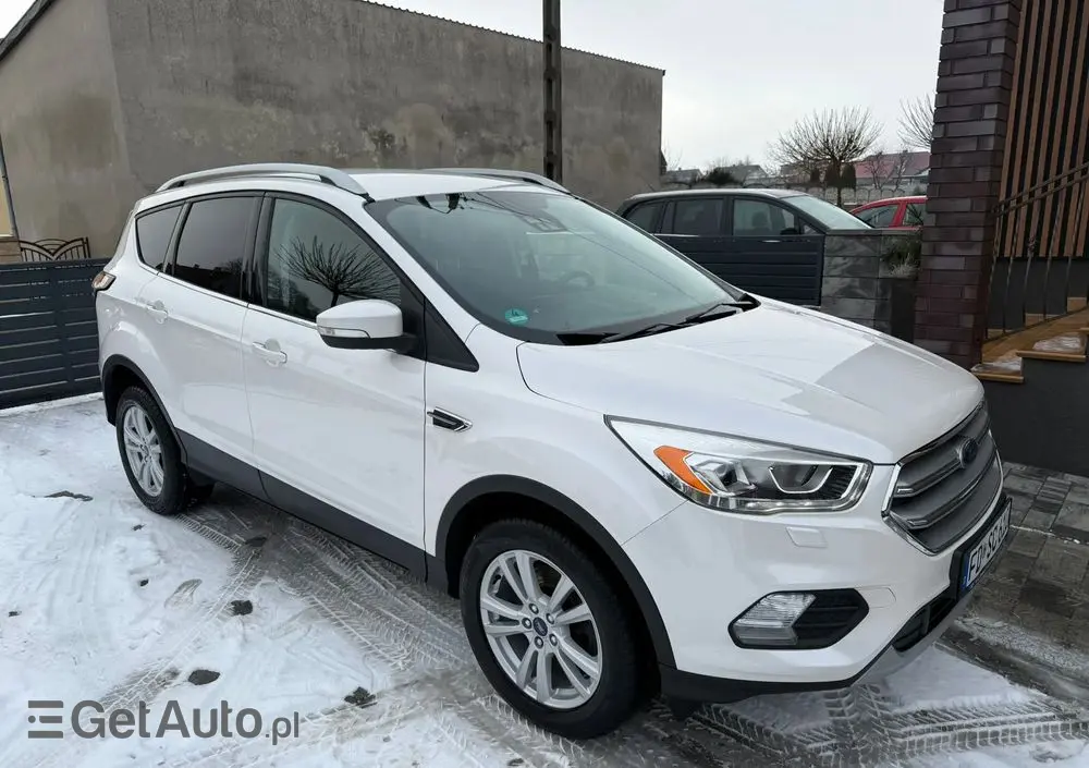 FORD Kuga 2.0 TDCi 4x2 Titanium