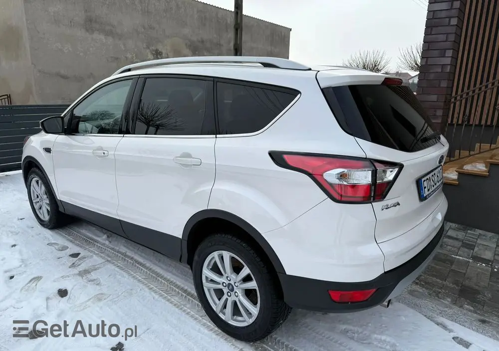 FORD Kuga 2.0 TDCi 4x2 Titanium