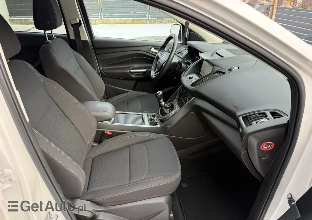 FORD Kuga 2.0 TDCi 4x2 Titanium