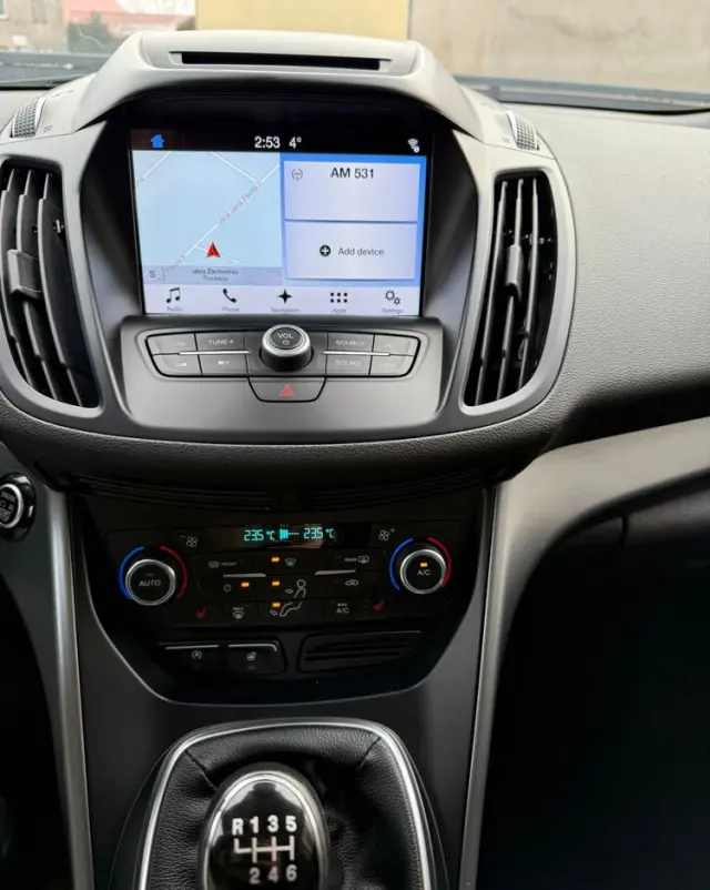 FORD Kuga 2.0 TDCi 4x2 Titanium