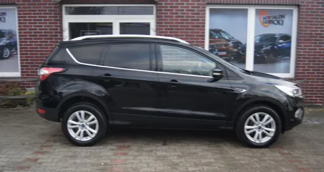 FORD Kuga 1.5 EcoBoost FWD Titanium ASS MMT6