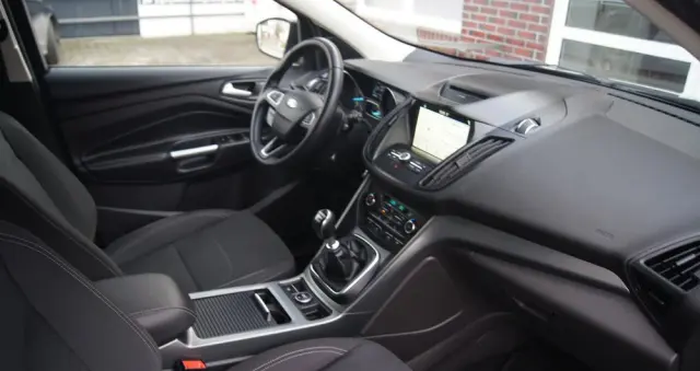 FORD Kuga 1.5 EcoBoost FWD Titanium ASS MMT6