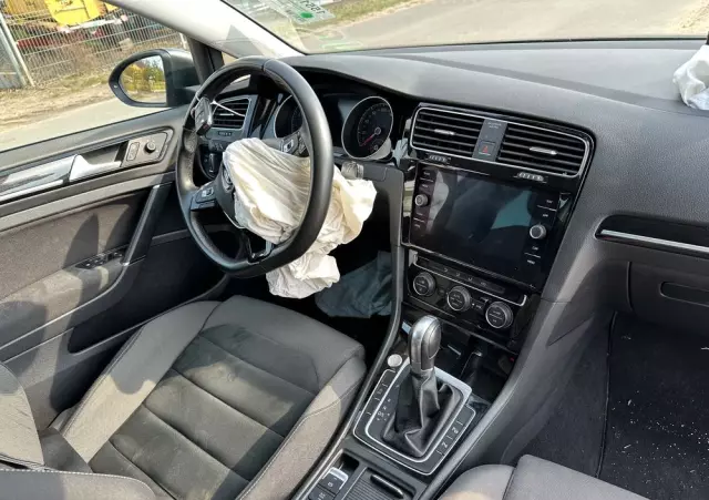 VOLKSWAGEN Golf 1.5 TSI ACT OPF DSG Highline