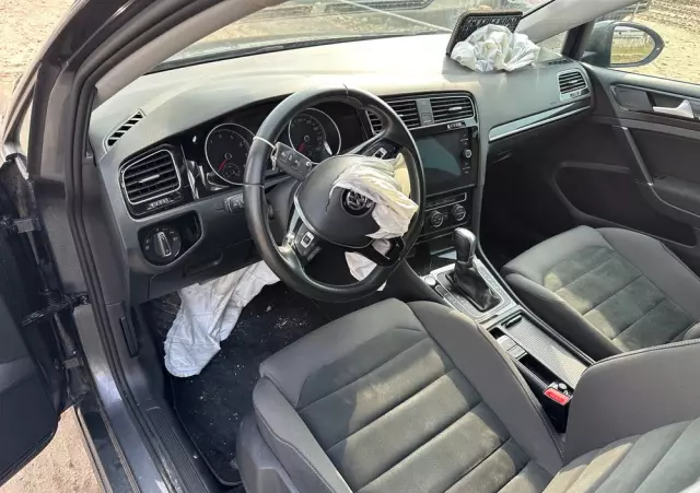 VOLKSWAGEN Golf 1.5 TSI ACT OPF DSG Highline