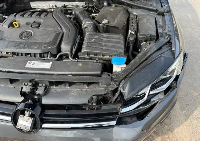 VOLKSWAGEN Golf 1.5 TSI ACT OPF DSG Highline