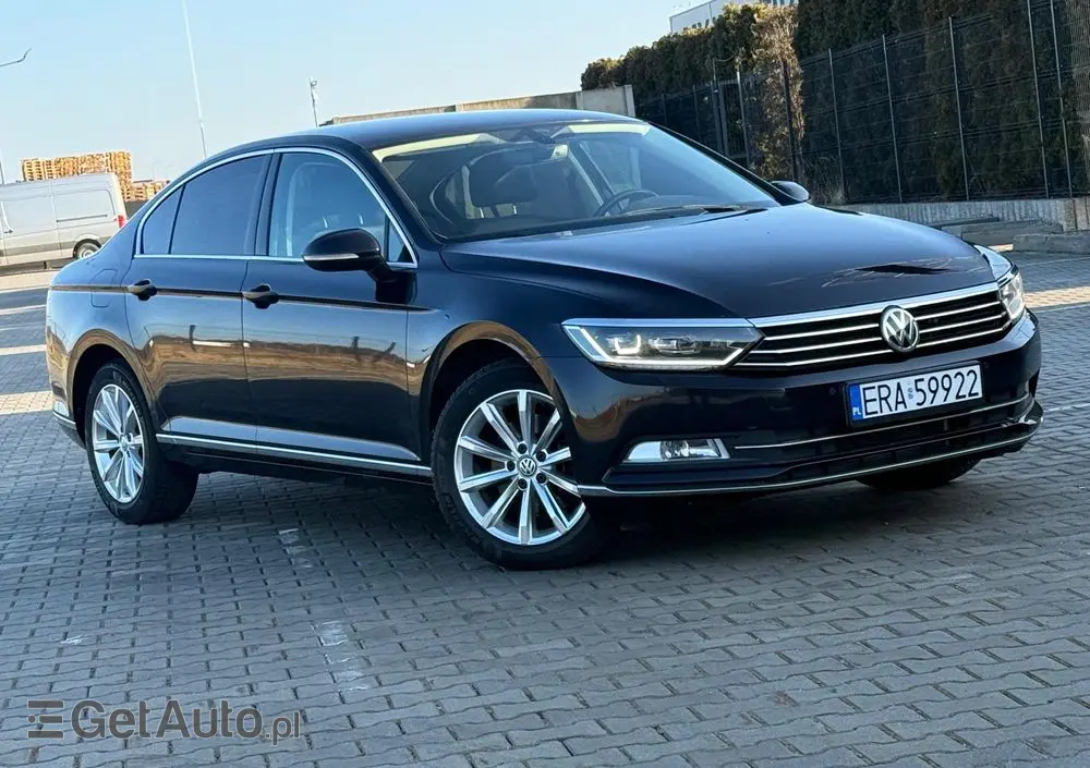 VOLKSWAGEN Passat 1.6 TDI SCR DSG Business