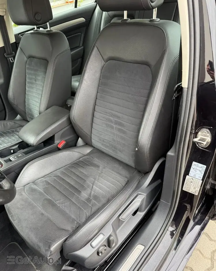 VOLKSWAGEN Passat 1.6 TDI SCR DSG Business