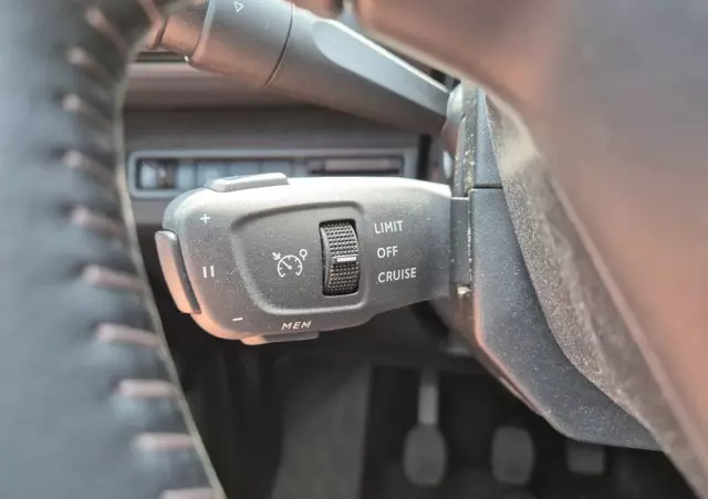 PEUGEOT 3008 PureTech 130 Stop & Start GPF Active Pack