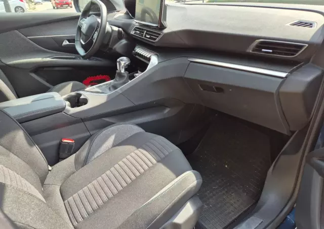 PEUGEOT 3008 PureTech 130 Stop & Start GPF Active Pack