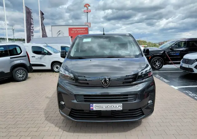 PEUGEOT Traveller 2.2 BlueHDi Long Business EAT8