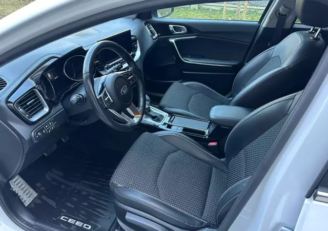 KIA Ceed 1.5 T-GDI L Business Line DCT