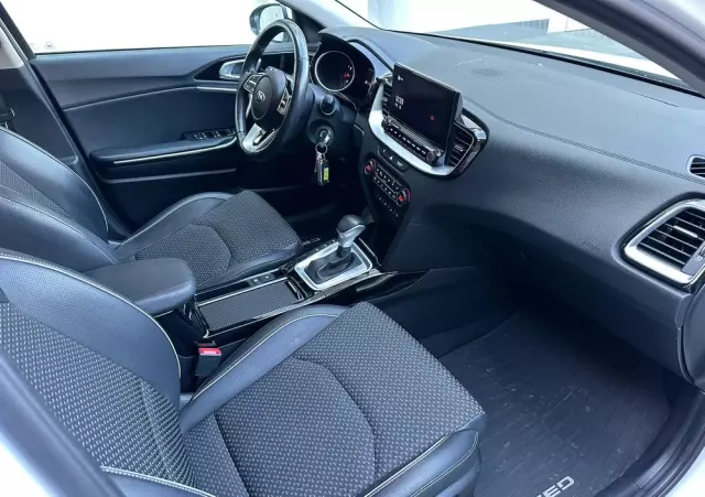 KIA Ceed 1.5 T-GDI L Business Line DCT