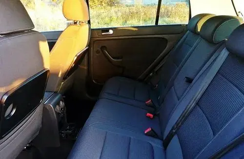 VOLKSWAGEN Golf Plus 