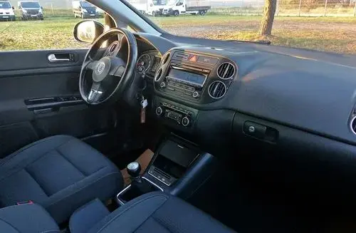 VOLKSWAGEN Golf Plus 