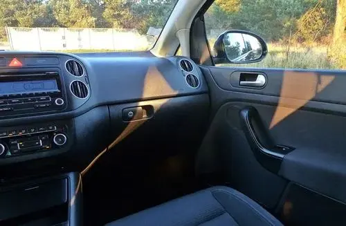 VOLKSWAGEN Golf Plus 