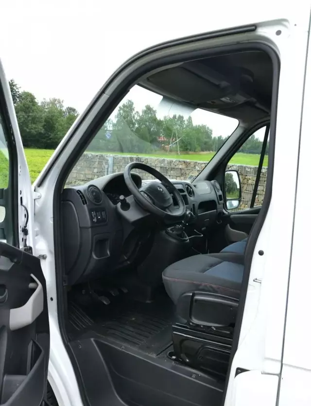 RENAULT Master 