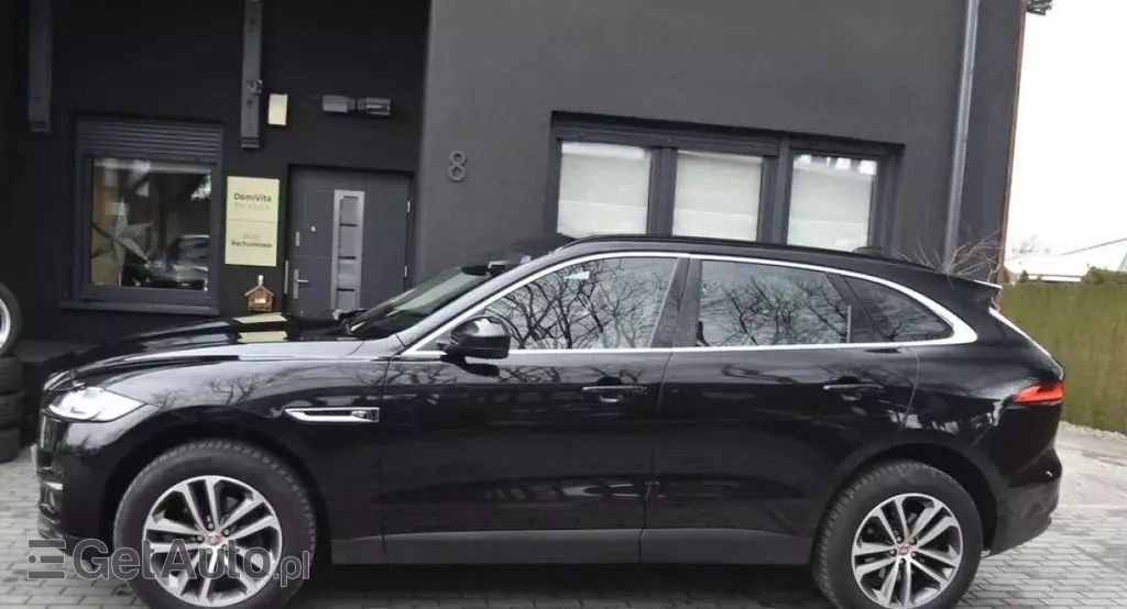 JAGUAR F-pace 