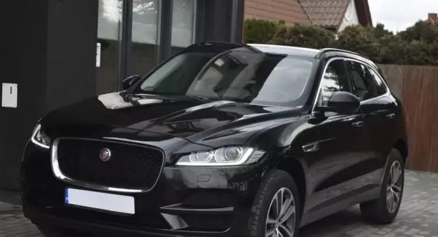 JAGUAR F-pace 