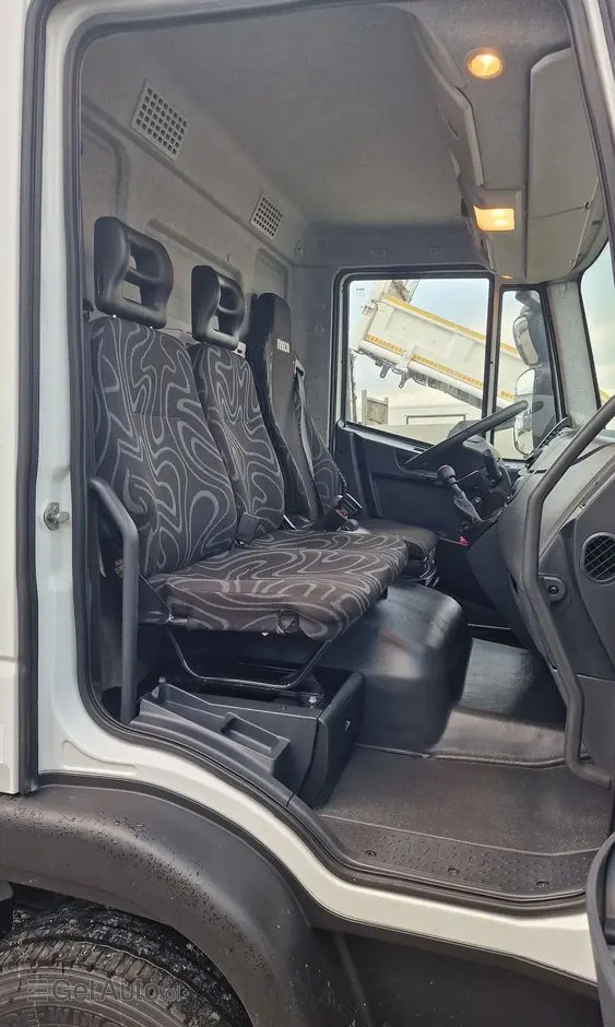 IVECO Eurocargo 120e18 Kiper Wywrot 4x2 Blokada trzy osoby 