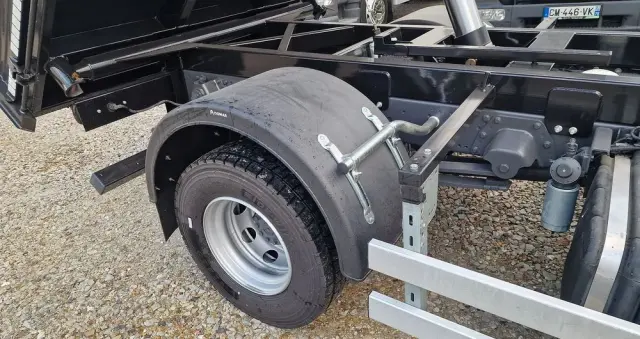 IVECO Eurocargo 120e18 Kiper Wywrot 4x2 Blokada trzy osoby 