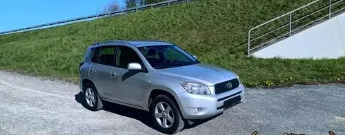 TOYOTA Rav 4 