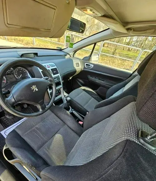PEUGEOT 307 