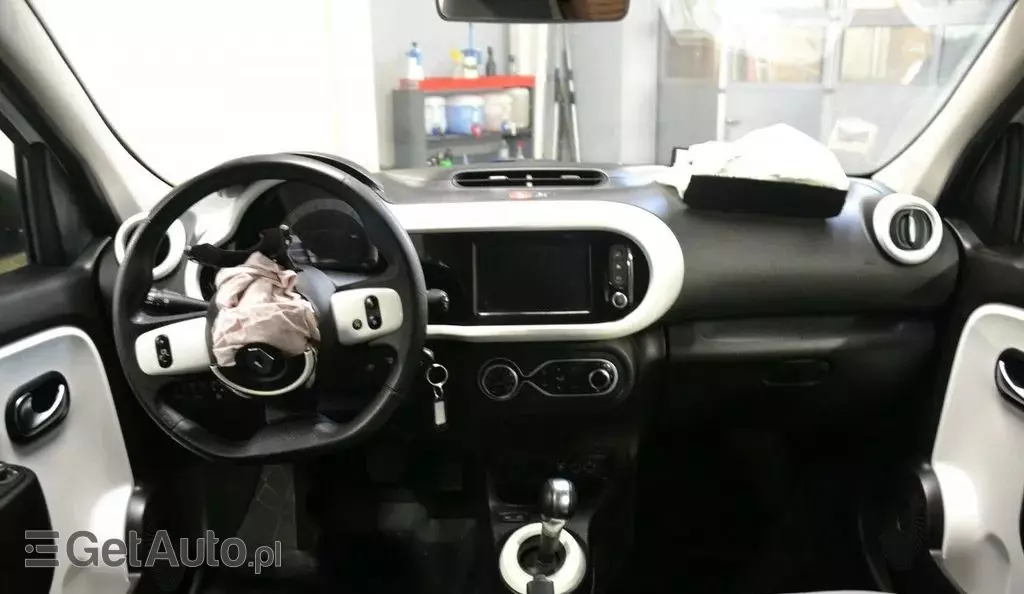 RENAULT Twingo 