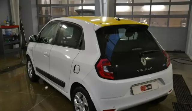 RENAULT Twingo 