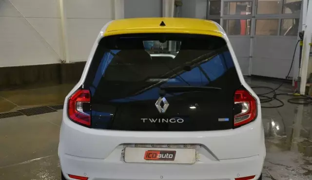 RENAULT Twingo 