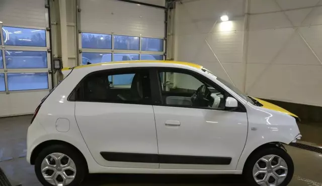 RENAULT Twingo 